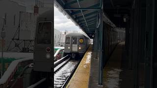 R68A Q Train Makes Its Way Into Kings Hwy + 5156 Door Chime