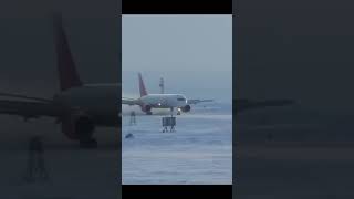 757 Landing on Icy wet runway! | Daily aviation 63