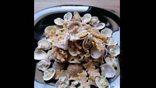 MAFALDINE INTEGRALI CON VONGOLE E ALICI