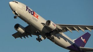 (4K) Early Morning Plane Spotting at PDX - Portland, Oregon