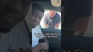 man confronts people in car 😬