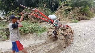 traktor sawah pindah! pakai GEROBAK!!