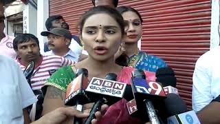 Actress Sri Reddy Reacts On Pawan Kalyan Comment  Sri Reddy Crossed Her Limits