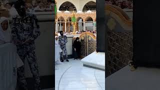 Lucky Child MASHA ALLAH ♥️   MASJID AL HARAM  #madina #makkah #haram #mecca #peace #allahuakbar