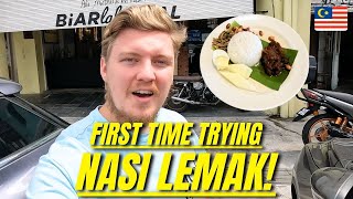 Trying NASI LEMAK For The First Time | KUALA LUMPUR 🇲🇾