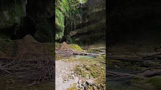 "Пасть Дракона", водопад по пути в Красную Поляну. Waterfall "Mouth of the Dragon", Krasnodar.