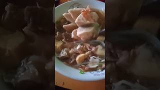 Makan bakso lagi 😋 #bakso #baksotetelan #shorts #short #shortvideo #viral @AnakHebat12