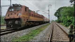 Eastcoast Express(140 KM/Hr) & Bhubaneswar Memu Train Crossing Jakhapura Junction