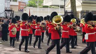 See both the Changing of the Guard and Horse Guard ceremony!