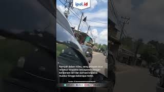 Hindari Macet, Mobil Ini Nekat Lawan Arus