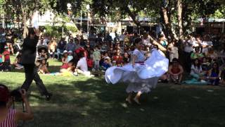 Peruvian pair dancing