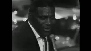 Howlin' Wolf "Smokestack Lightning" Live 1964