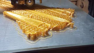 HD: 3D Printing SR71 BLACKBIRD AIRPLANE!!!** GOLD FILAMENT! LIVE NOW BEING BUILT COME WATCH!!!