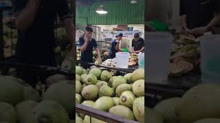 Best Skill Coconut Cutting in indonesia street food #shorts