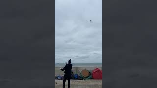 Beautiful Patang Flight by Waseem Bhai. Patang Bazi in Uk Beach. Beautiful Teera #kiteflying