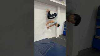 Easy Wall Spin Tutorial #parkour #tutorial #wallspin #flip #parkour