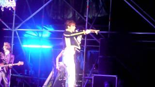 MIKA - Elle Me Dit, live @ Palais Imperial, Compiegne 09/07/2011