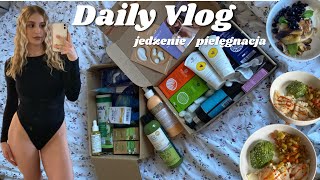 DAILY VLOG // jedzenie / produkty pielęgnacyjne / woda rozmarynowa