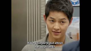 He gives his own identify😎  Descendants Of The Sun | Song Joong-ki | Song Hye-kyo | Kang Mo-yeon