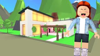 Roblox - MOSTRANDO MINHA CASA (Adopt Me)