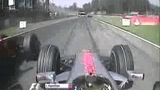 Hamilton sneaks by Raikkonen at Monza 2007