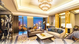 Wanda Reign On The Bund In Shanghai, China - Shanghai's First "Seven-Star" Hotel