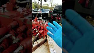 How rebuilding a main valve 220 Hyundai excavator 🤯👏🏻 #shots #automobile #sparesparts #tech