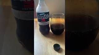 Oreo Coca-Cola zero sugar taste taste #cocacola #shorts #review #youtubeshorts #sodareview #rating