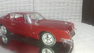 Studebacker Avanti  - 1963 , 1:18 , diecast , колекционерски модел