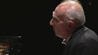 Beethoven Piano Sonata No 30 E major Op 109 Maurizio Pollini