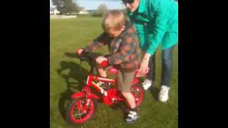 Kenan learns to ride his bike