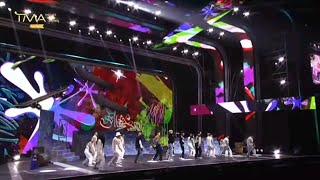 NCT DREAM performing 'Beatbox' on The Fact Music Awards