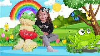 O SAPO NÃO LAVA O PÉ | Música Infantil - Gigi & Sofia