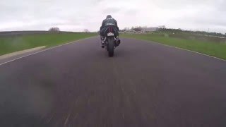 Circuit Carole le 09/04/2016 mt07 vs sv650s