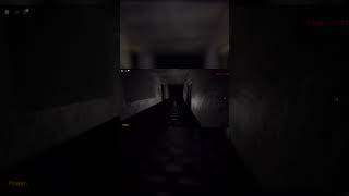 Why’d he run like that tho #fnaf #robloxhorror #roblox