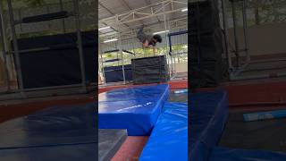 Superhero Landing #spiderman #marvel #parkour #freerunning #flips