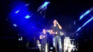 Antonis Remos - Exw Mathei Na Koimamai Me Thn Porta Anoixth (Live @ Paraga, 14/08/2011)