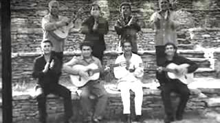 GIPSY KINGS - VIENTO DEL ARENA - YouTube [360p]