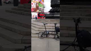 Brompton Electric M6L folding bike and Eros, London Piccadilly Circus Lockdown ride #shorts