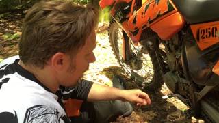 Fixing the carburetor float in the KTM 250 SXF