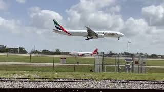 Emirates - Boeing 777 landing in Miami airport