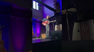 People move on Live Bernard Butler Mackintosh Church 22.06.24