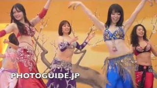 Japanese belly dancers at Yushima Tenjin Shrine 2011 ベリーダンス 湯島天神梅まつり