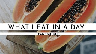 WHAT I EAT IN A DAY | VEGAN IN BALI (with prices!)