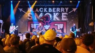 BlackBerry Smoke Free on the Wing