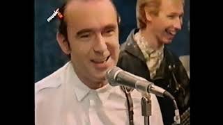 Status Quo - Dreamin' 1987 (Music Box Video Clip)