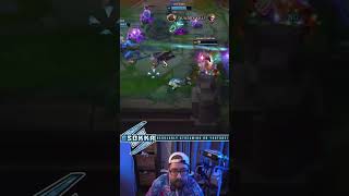 Ignore Me Ignoring Thresh's Lantern! #shorts #leagueoflegends #lolclips #6Sokka