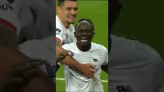 La Humildad de Sadio Mané, el futbolista que prefiere usar su dinero para ayudar a los demás 👏👏👏