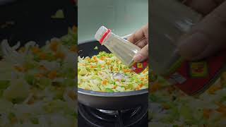 Quick and easy Veg fried rice #foodreels #instareels #ytshorts #shortsfeed #shorts #vegfriedrice