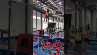 5 giants on bars! #bars #gymnastics